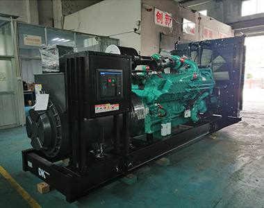 德科1200KW/400V陆用发电机应用于某房地产项目